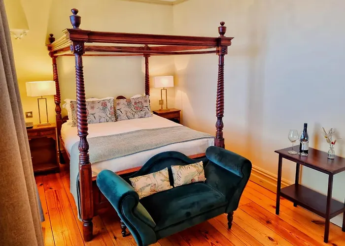 Landhuis Newbay House